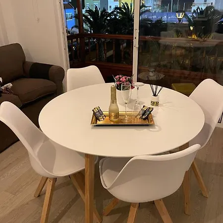 Apartamento En La Costa De La Isla Baja 公寓 *